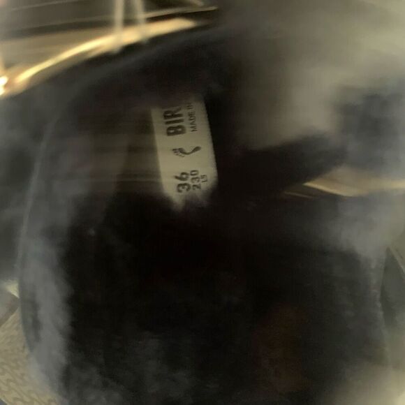 Birkenstock | Arizona Big Buckle Genuine Shearling Lined Sandals - Picture 8 of 9